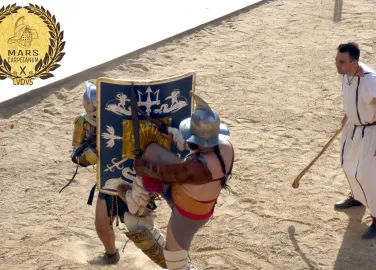 gladiadores pelea arena