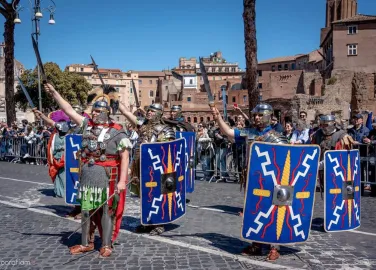 legio saludando foro